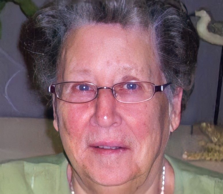Flore COUCKE