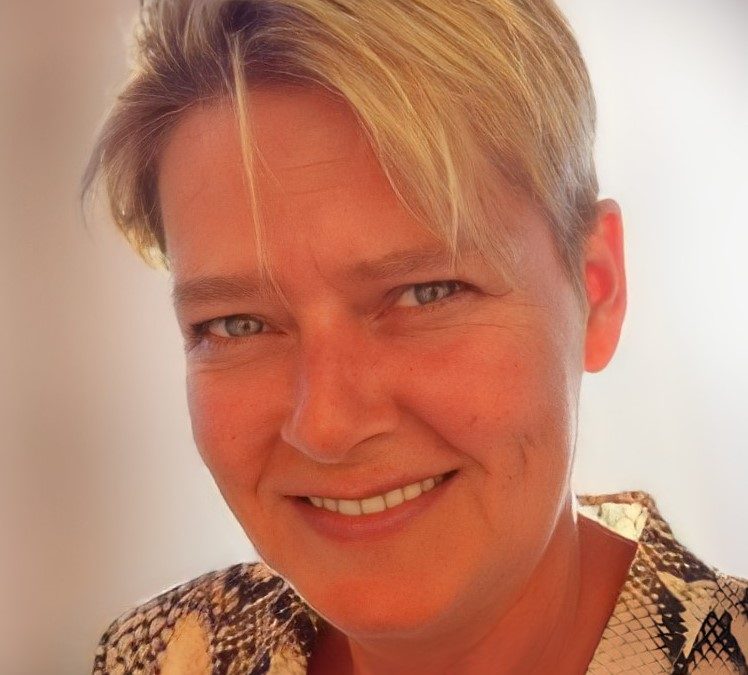 Sylvie SAELEN