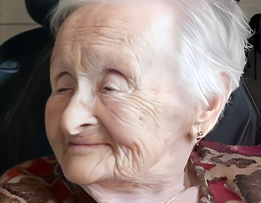 Léa MOULIN