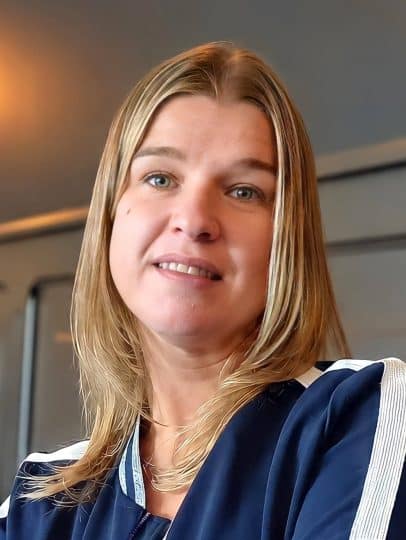 Anne DEBRUYNE